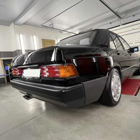 Mercedes Machnio Car's Clinic Auto Detailing Studio Radom, wosk, powłoka ceramiczna, detailing wnętrza, czyszczenie samochodu, pranie tapicerki
